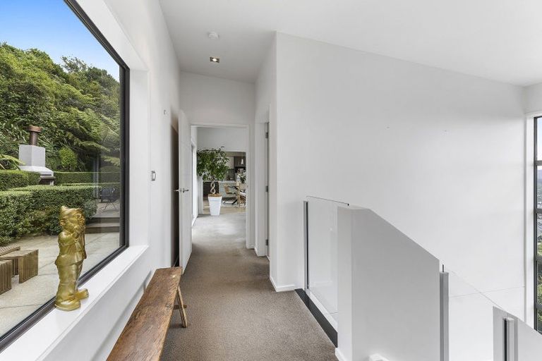 Photo of property in 24 Mewburn Rise, Karori, Wellington, 6012