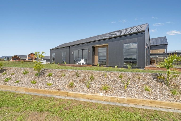 Photo of property in 9 Awatea Drive, Whitianga, 3510