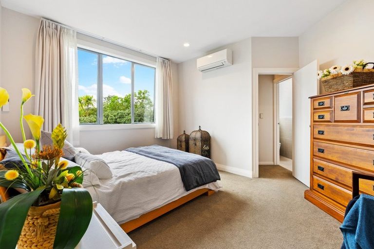 Photo of property in 20 Centennial Place, Campbells Bay, Auckland, 0630