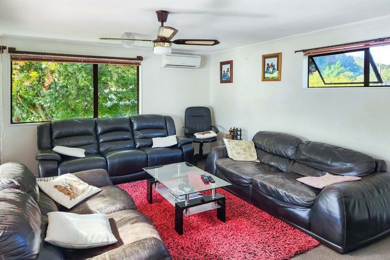 Photo of property in 40 Gemstone Drive, Birchville, Upper Hutt, 5018