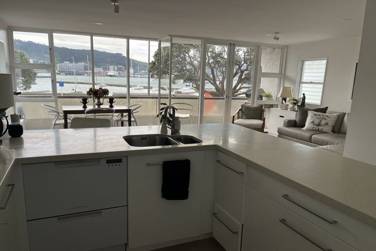 Photo of property in 1/130 Oriental Parade, Oriental Bay, Wellington, 6011