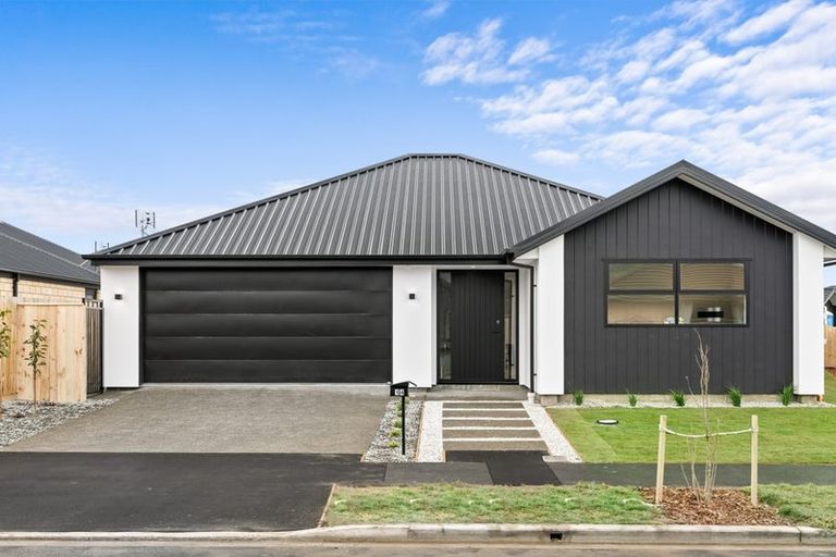 Photo of property in 14 Miles Street, Halswell, Christchurch, 8025