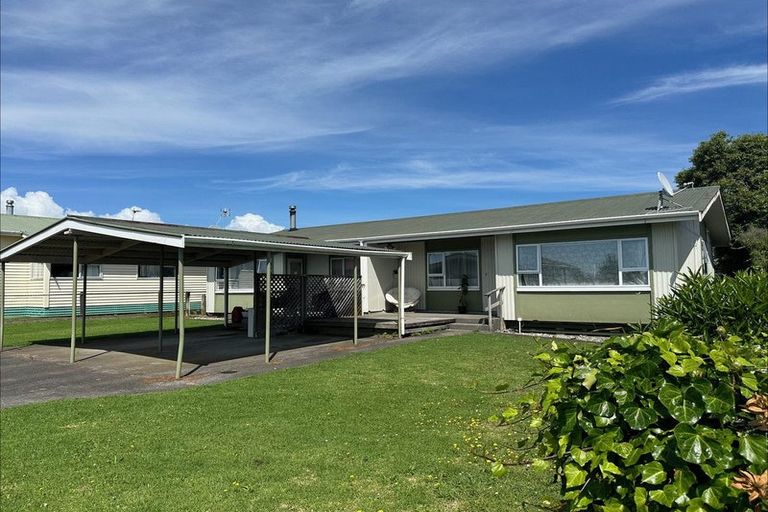 Photo of property in 9 Calgher Avenue, Waitara, 4320