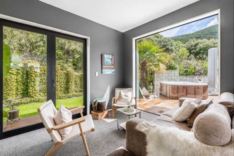 Photo of property in 23 Marina Drive, Waikawa, Picton, 7220