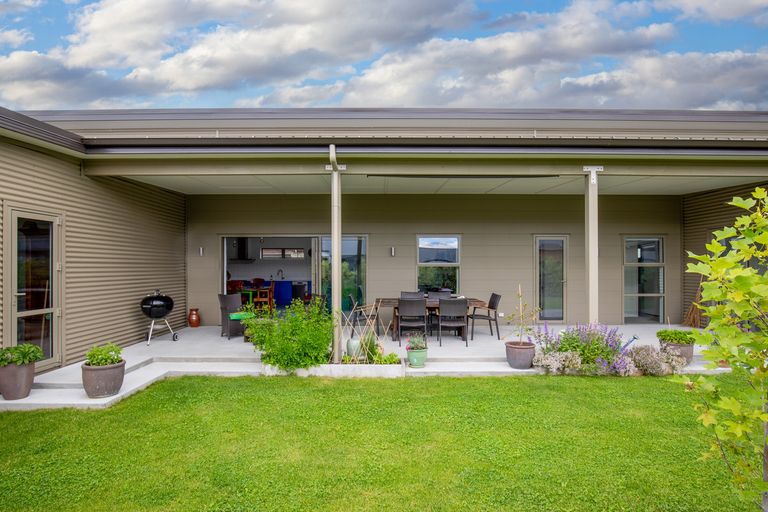 Photo of property in 37 Larch Crescent, Alexandra, 9320