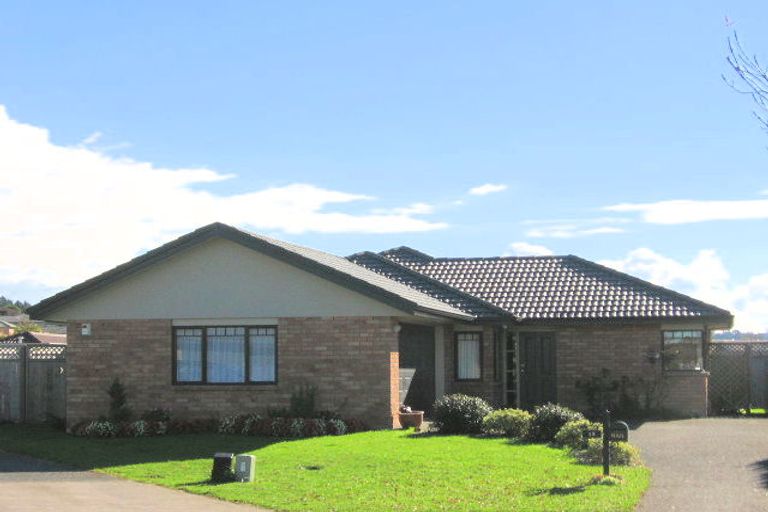 Photo of property in 13 Lantern Court, Henderson, Auckland, 0612