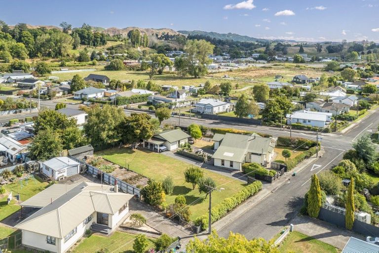 Photo of property in 29 Victoria Street, Waipawa, 4210