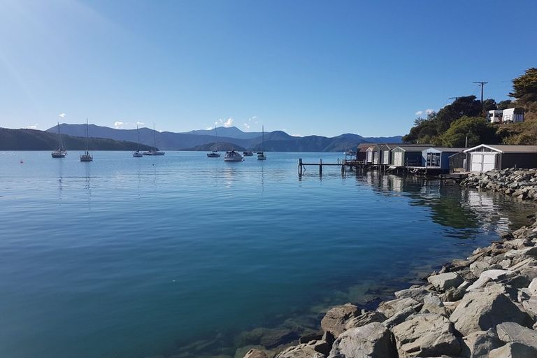 Photo of property in 7 Finlay Grove, Waikawa, Picton, 7220