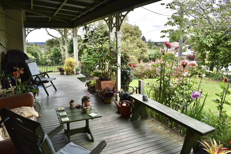 Photo of property in 27 Chester Street, Levin, 5510