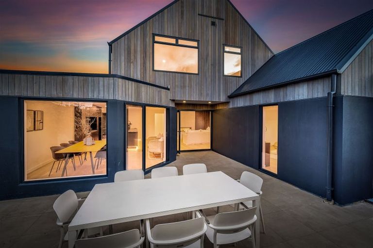 Photo of property in 2/15 Wai-iti Terrace, Burnside, Christchurch, 8053