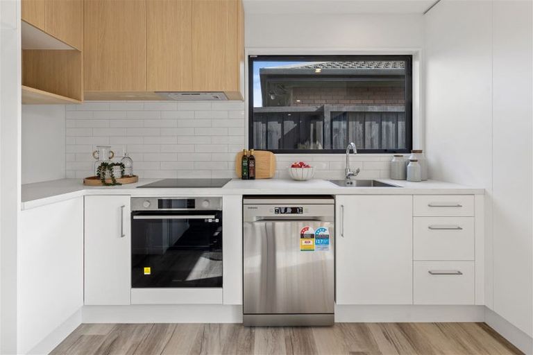 Photo of property in 117c Tancred Street, Linwood, Christchurch, 8062