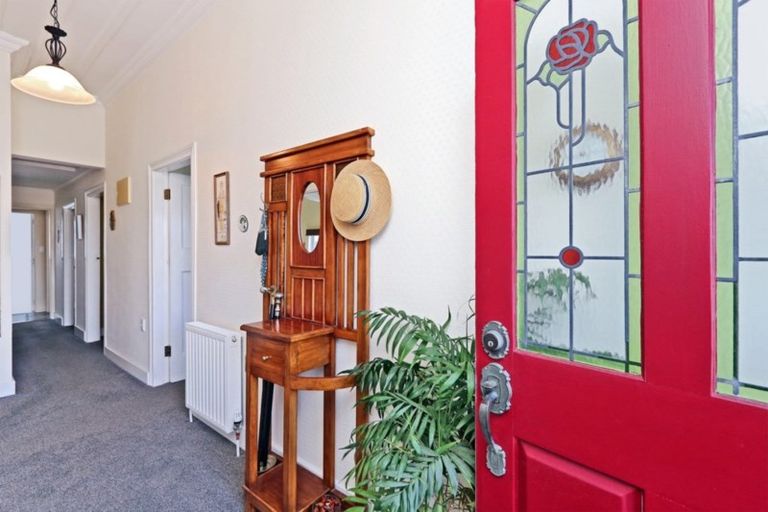 Photo of property in 55 Charles Street, Westshore, Napier, 4110