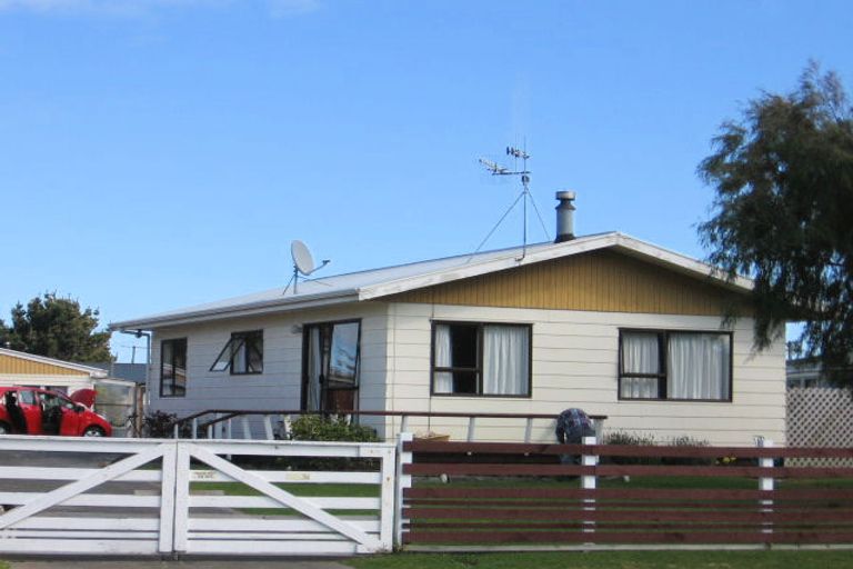 Photo of property in 30 Seabury Avenue, Foxton Beach, Foxton, 4815