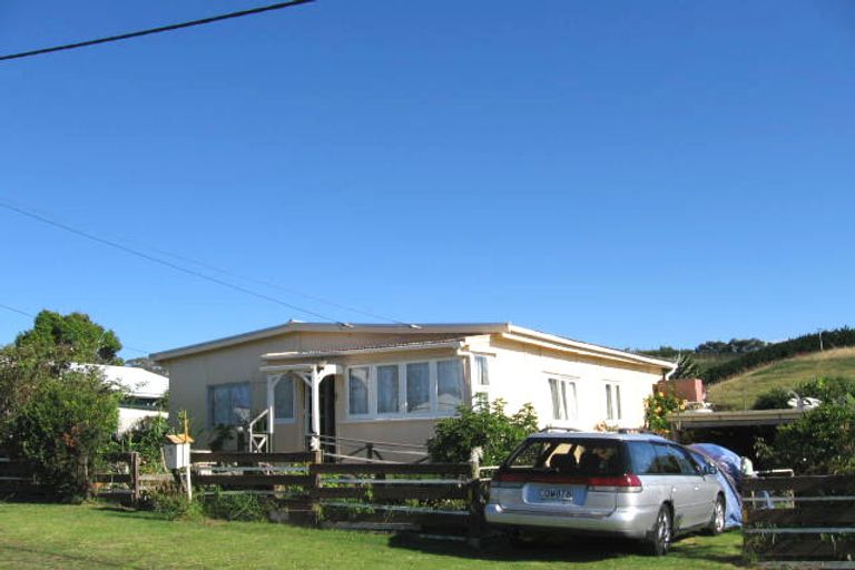 Photo of property in 9 Totara Road, Onetangi, Waiheke Island, 1081