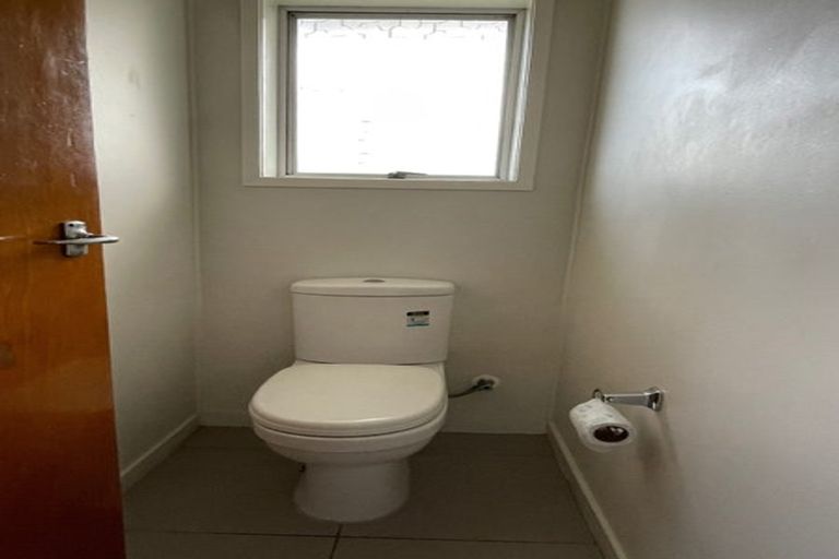 Photo of property in 3 Fortunes Road, Half Moon Bay, Auckland, 2012