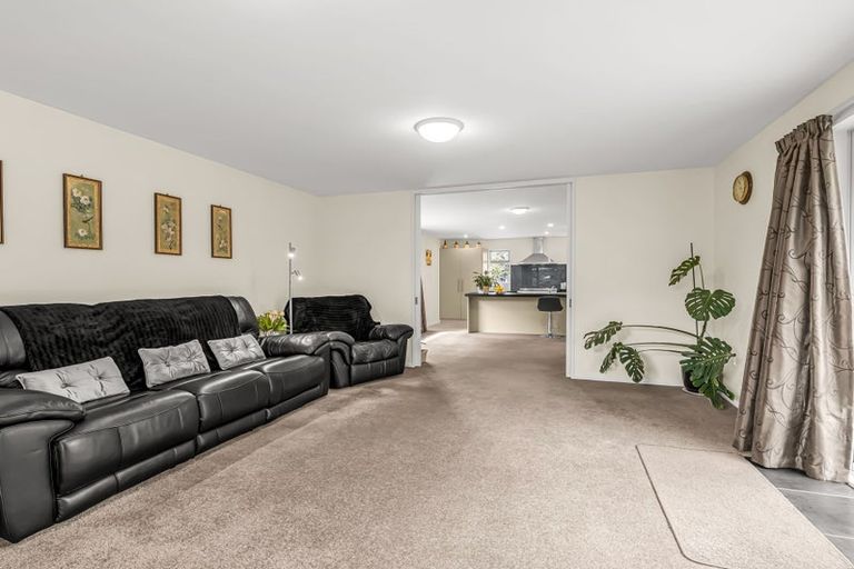 Photo of property in 10 Russell Street, Darfield, 7510