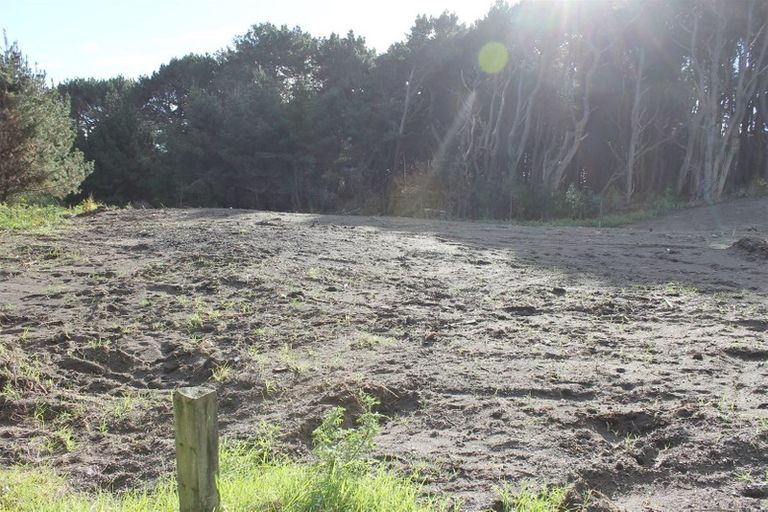 Photo of property in 4e Rangiuru Road, Otaki Beach, Otaki, 5512