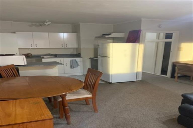 Photo of property in Eden Heights Apartments, 1m/94 Dominion Road, Mount Eden, Auckland, 1024