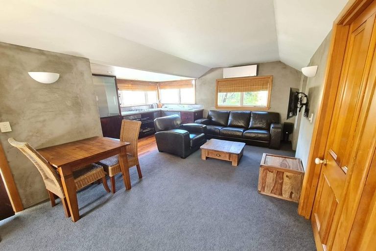 Photo of property in 23 Hawkhurst Road, Lyttelton, 8082