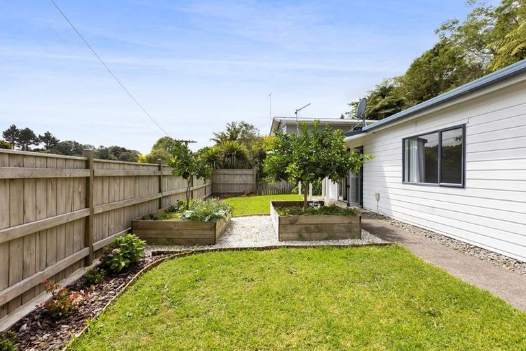 Photo of property in 31 Beaumont Crescent, Frankleigh Park, New Plymouth, 4310