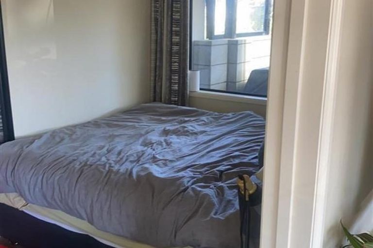 Photo of property in 3a Marchant Place, Westown, New Plymouth, 4310