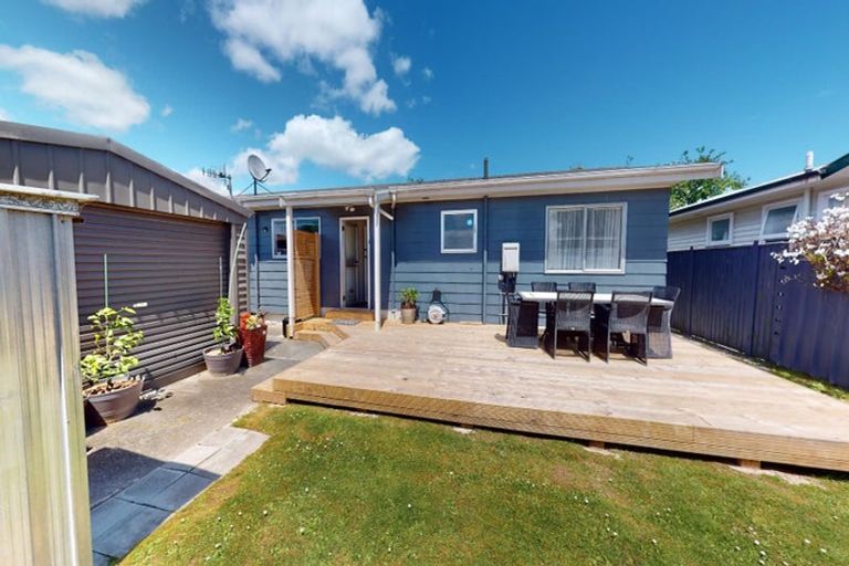Photo of property in 29 Acacia Street, Kelvin Grove, Palmerston North, 4414