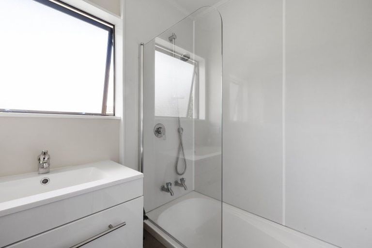 Photo of property in 10 Cromwell Drive, Fitzroy, Hamilton, 3206