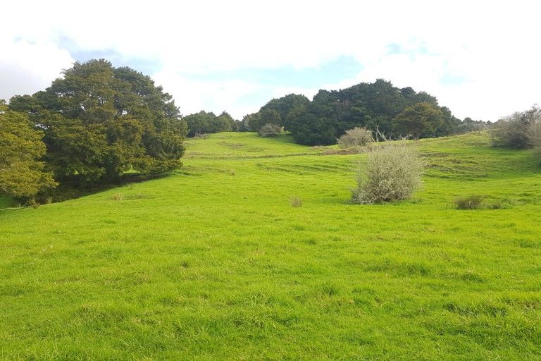 Photo of property in 504b Wairere Road, Maungaturoto, 0571