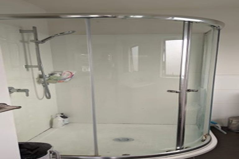 Photo of property in 17 Springhill Lane, Sunnyvale, Auckland, 0612