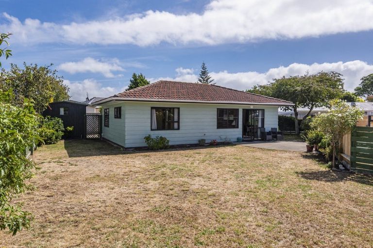Photo of property in 9b Rodney Grove, Paraparaumu, 5032