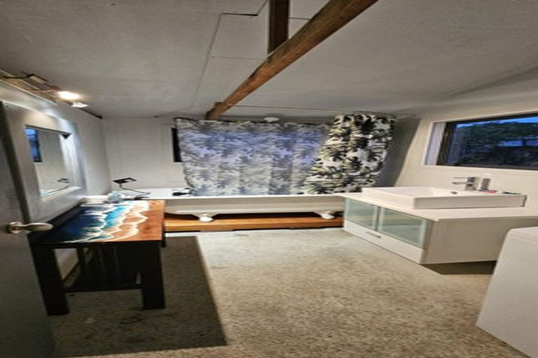 Photo of property in 31 Ruapehu Street, Castlecliff, Whanganui, 4501