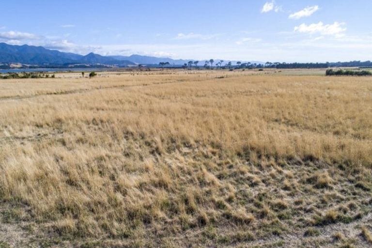 Photo of property in 97 Lake Ferry Road, Lake Ferry, Featherston, 5772