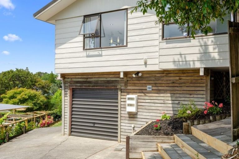 Photo of property in 2/15 Flavia Close, Torbay, Auckland, 0630