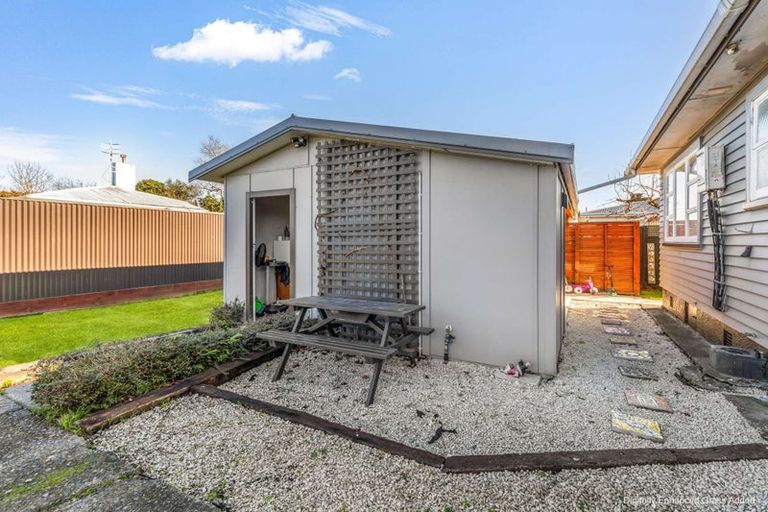 Photo of property in 13 Mako Mako Road, Levin, 5510