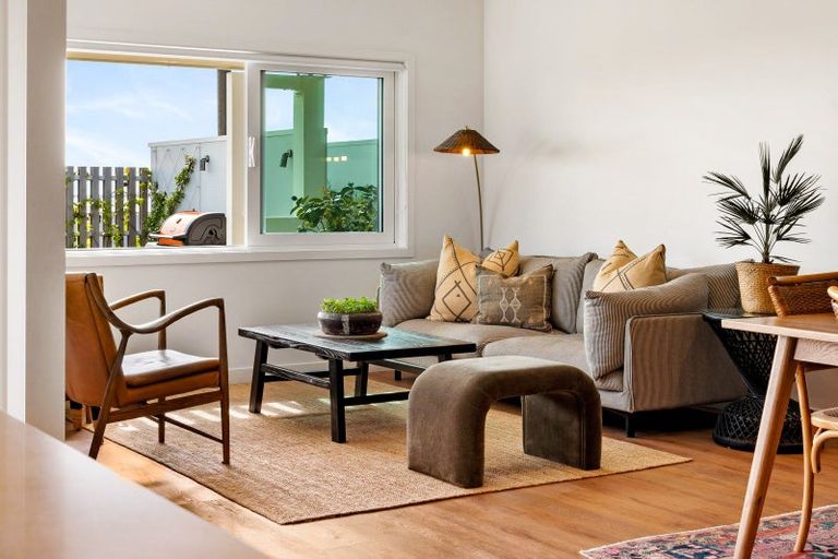 Photo of property in 3 The Esplanade, Westshore, Napier, 4110