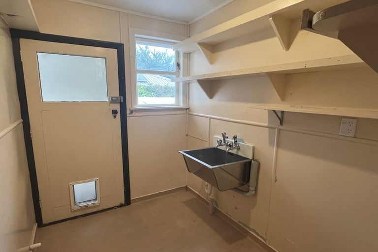 Photo of property in 6 Ayr Place, Hokowhitu, Palmerston North, 4410