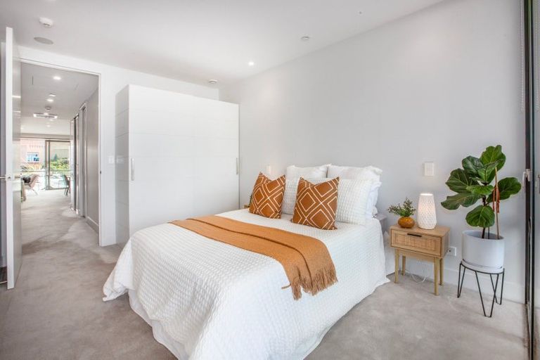 Photo of property in Clyde Quay Wharf, 1/7b Clyde Quay Wharf, Te Aro, Wellington, 6011