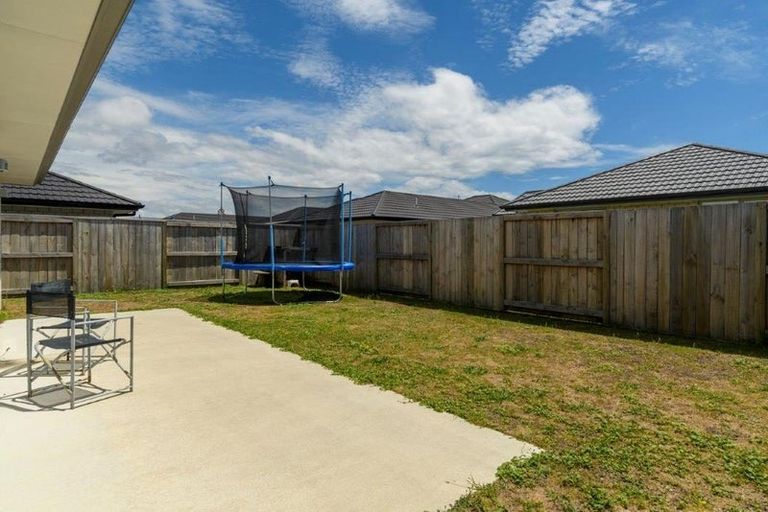 Photo of property in 37 Te Wharo Drive, Papamoa, 3118