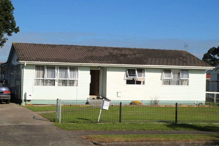 Photo of property in 223 Robertson Road, Mangere East, Auckland, 2024