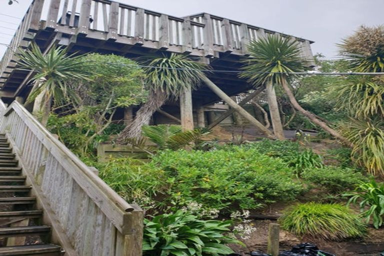 Photo of property in 60 Rodrigo Road, Kilbirnie, Wellington, 6022