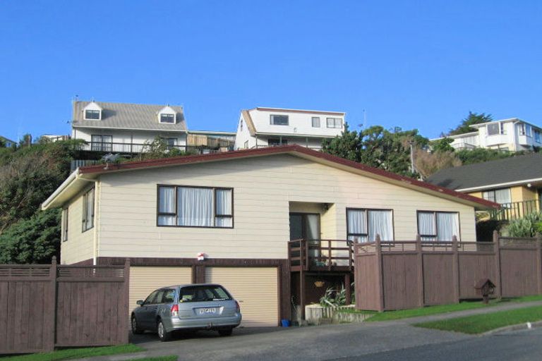 Photo of property in 33 Invercargill Drive, Kelson, Lower Hutt, 5010