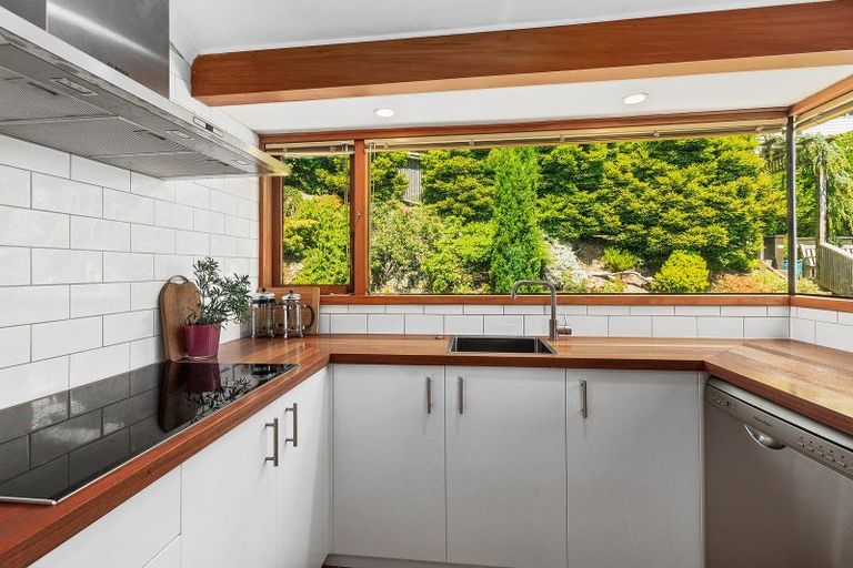 Photo of property in 139 Grafton Road, Roseneath, Wellington, 6011