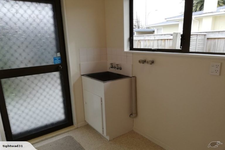 Photo of property in 2/89 College Street, Awapuni, Palmerston North, 4412