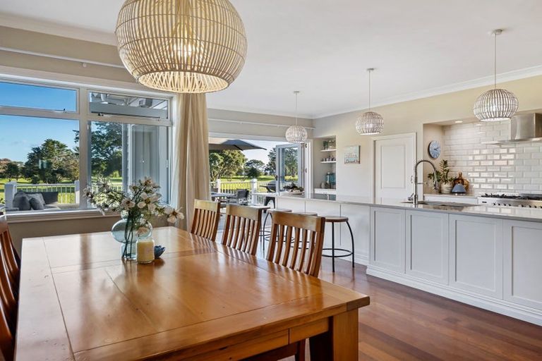 Photo of property in 162 Oceanbeach Road, Mount Maunganui, 3116