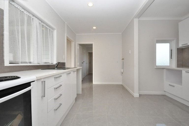 Photo of property in 143 Karioitahi Road, Waiuku, 2683