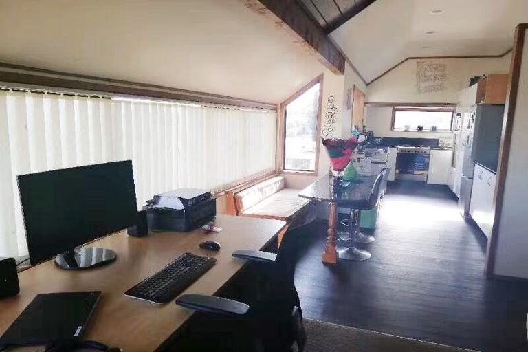 Photo of property in 58 Marywil Crescent, Hillcrest, Auckland, 0627