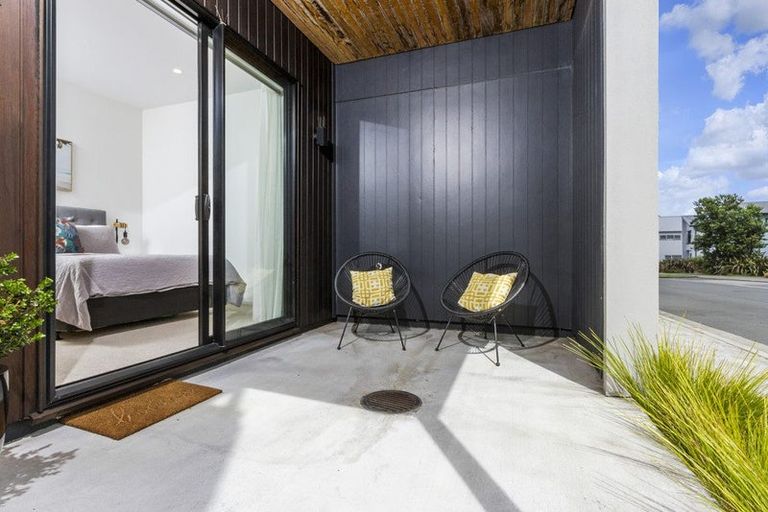 Photo of property in 77 Bomb Point Drive, Hobsonville, Auckland, 0616