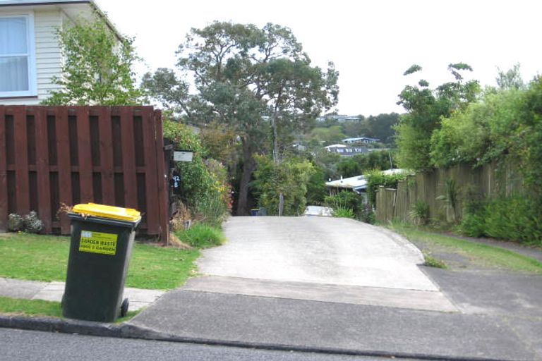 Photo of property in 1/92 Deep Creek Road, Torbay, Auckland, 0630