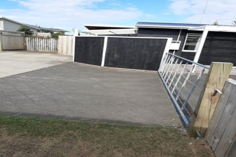 Photo of property in 872b Papamoa Beach Road, Papamoa Beach, Papamoa, 3118
