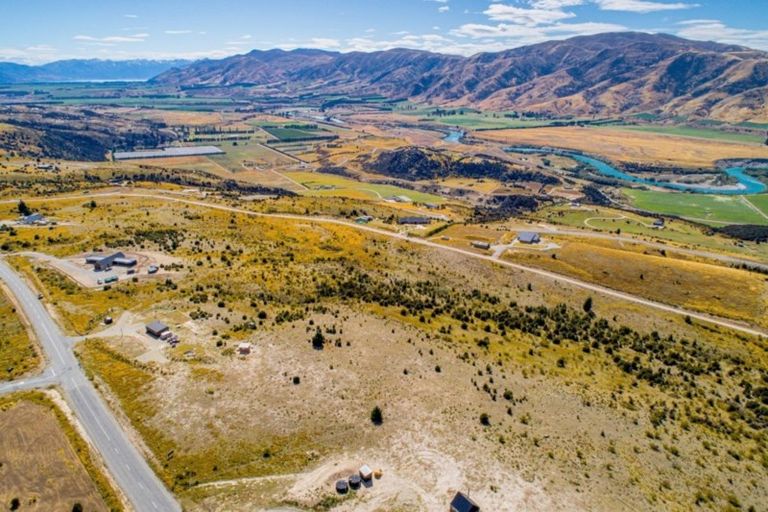 Photo of property in 79 Wailana Heights Drive, Queensberry, Cromwell, 9383